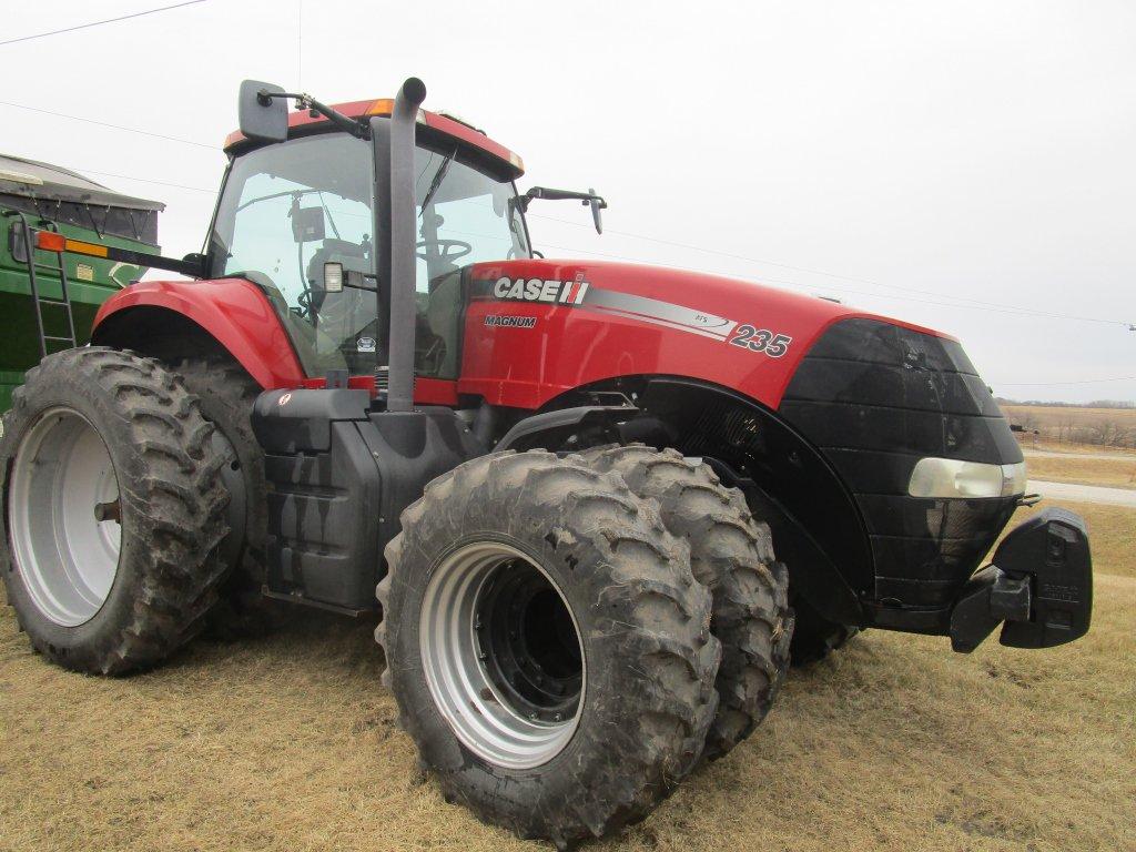 2012 CASE IH MAGNUM 235