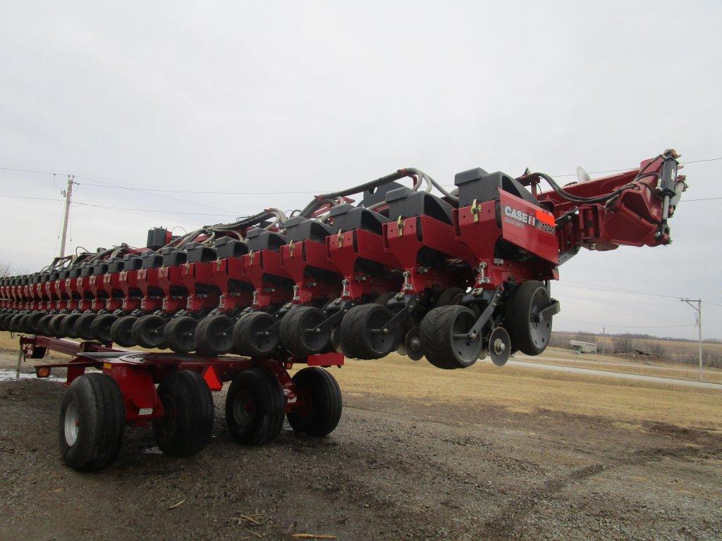 2012 CASE IH 1240 Planter