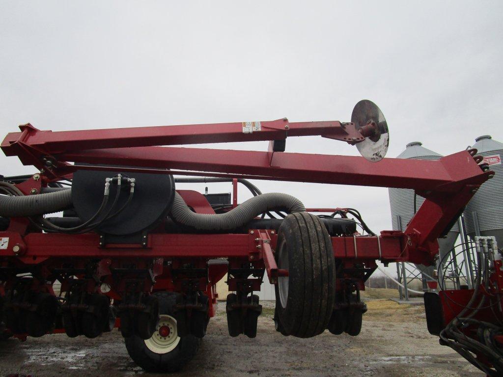 2012 CASE IH 1240 Planter