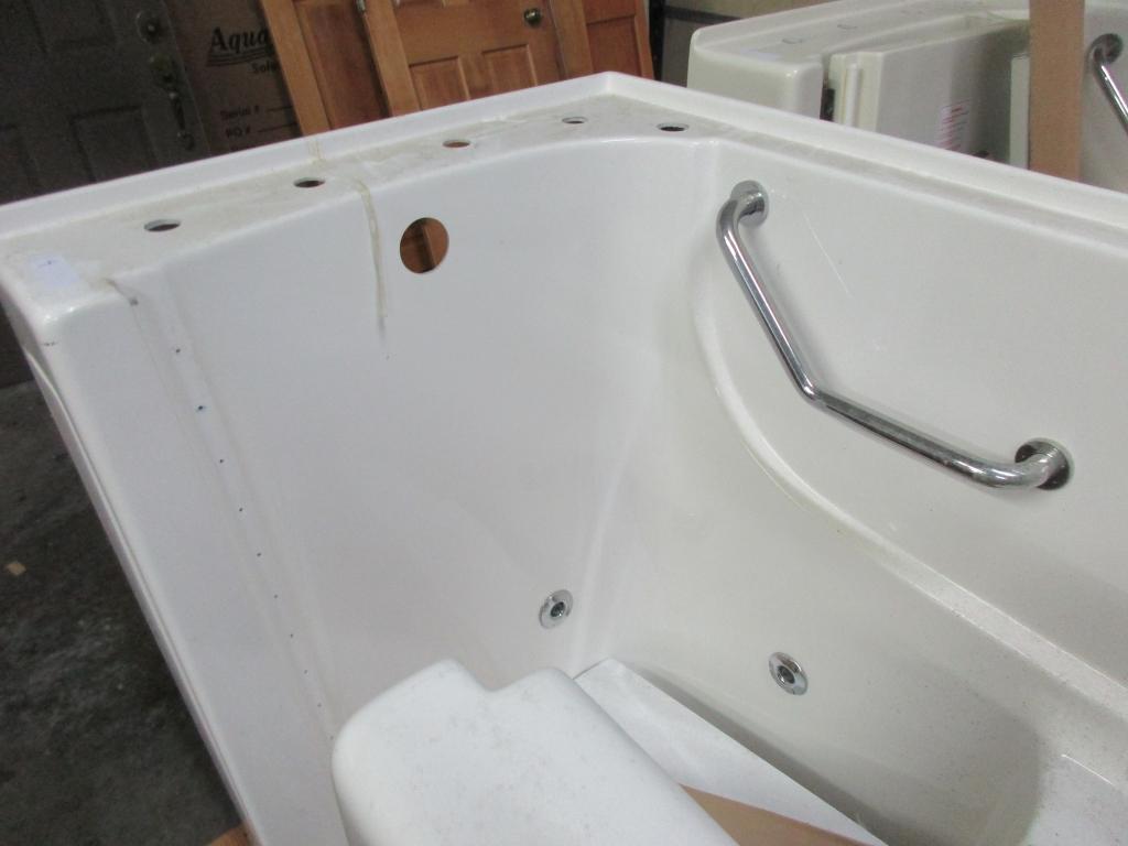 Therapy Tubs walk in bathtub RH 52 x 30 x 45,