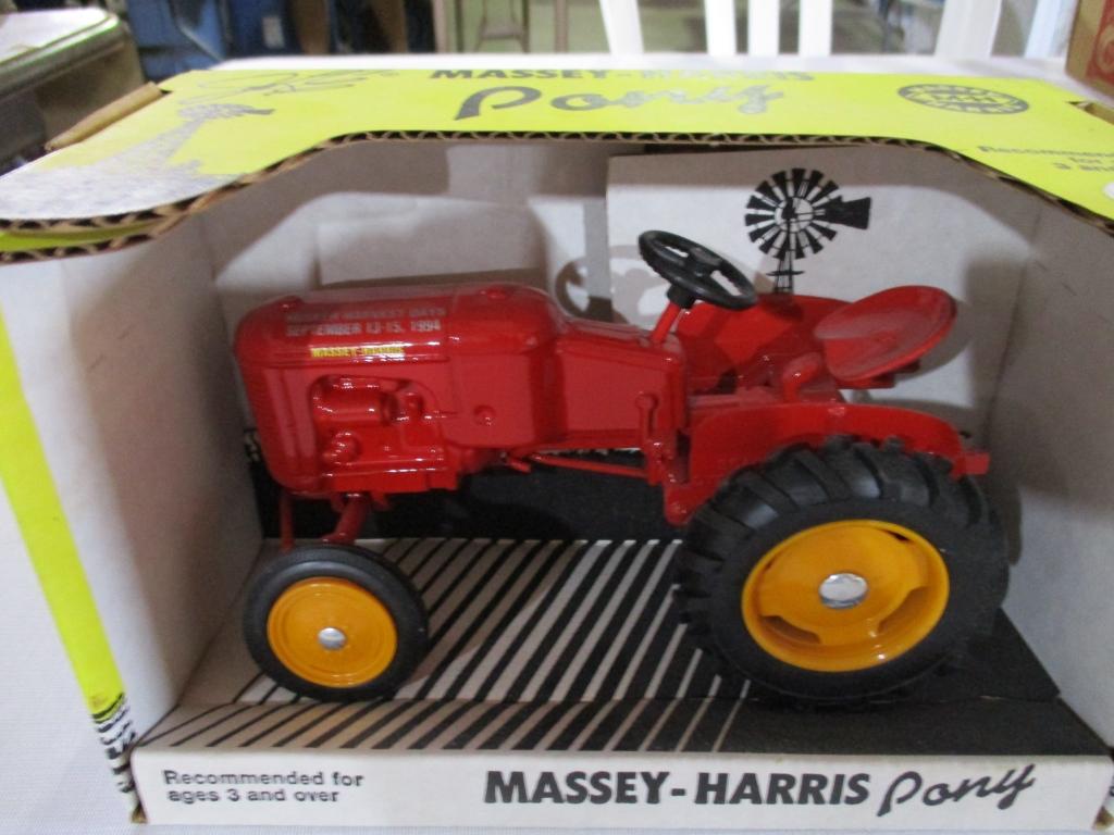 Massey-Harris Pony Husker Harvest 1994 Box FB-2372