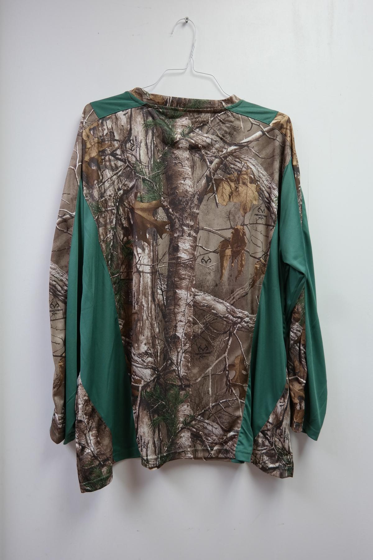 Realtree shirts NEW - Montana & Tech