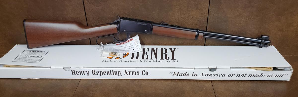 Henry Lever Action Caliber .22 S/L/LR Model H001