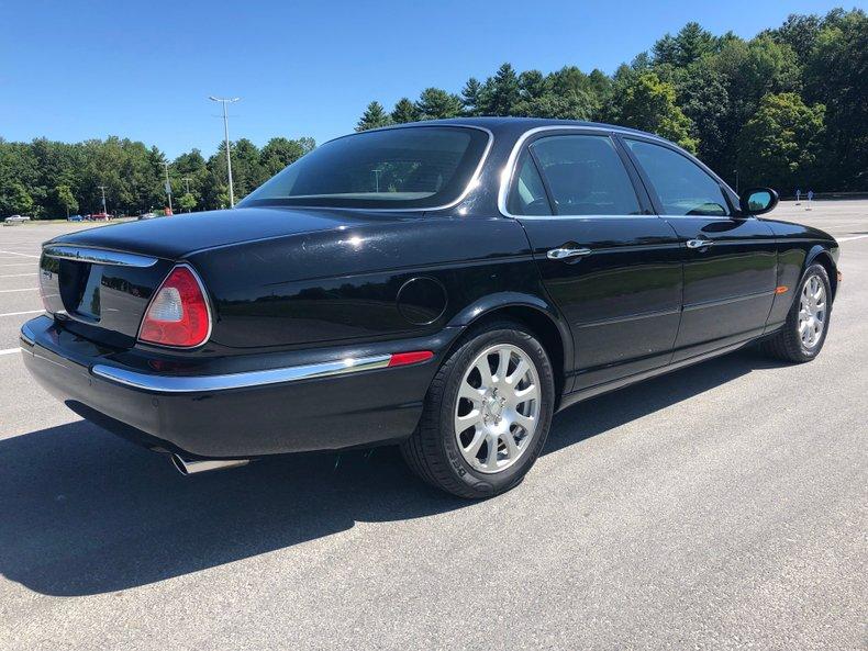 2004 Jaguar XJ8