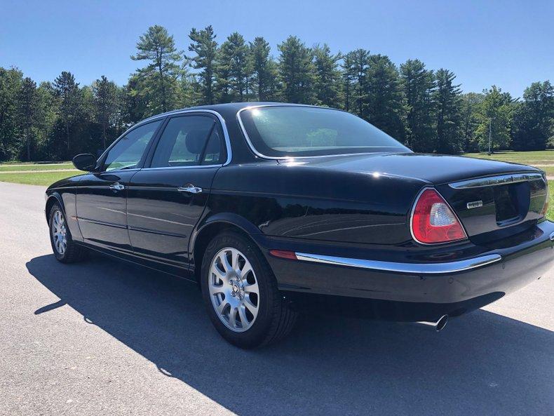 2004 Jaguar XJ8