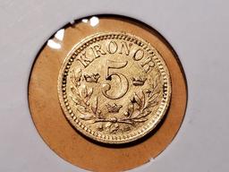 GOLD! Beautiful Sweden 1883 gold 5 kronor in About Uncirculated ++