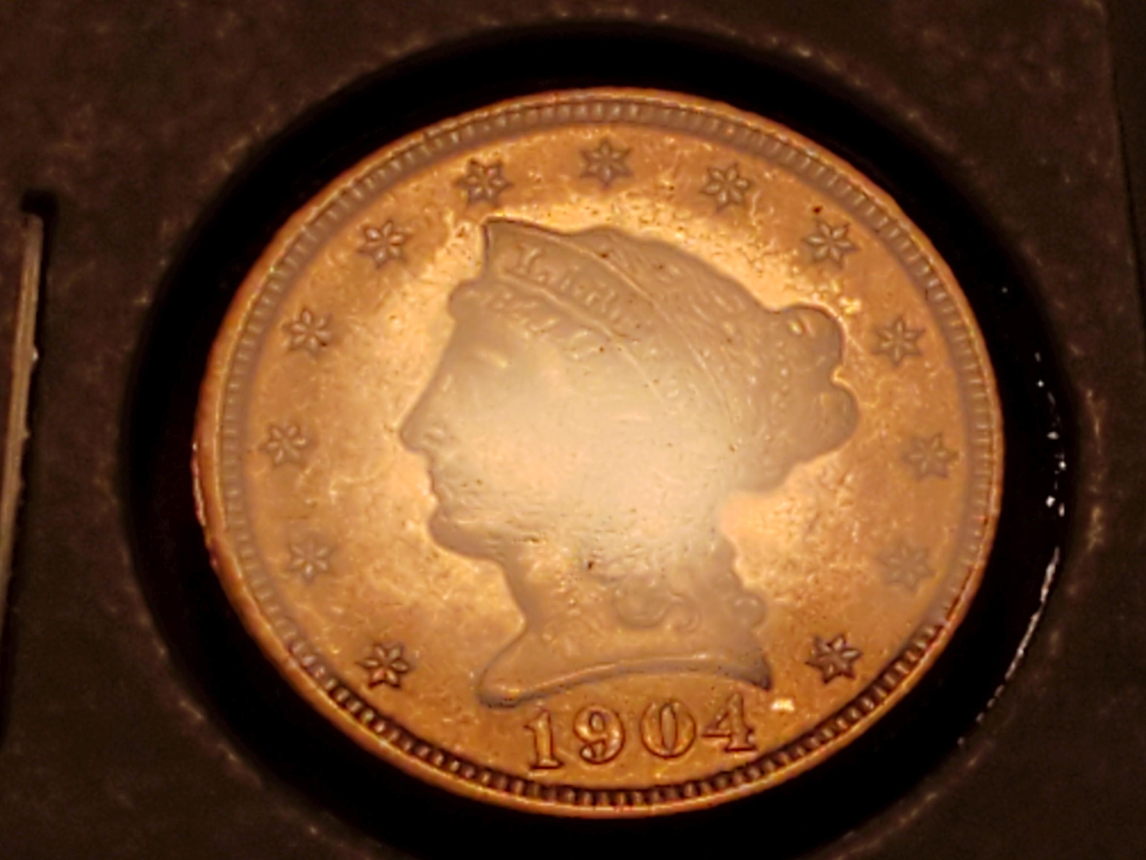 GOLD! Beautiful 1904 Liberty $2.5 gold Quarter Eagle in BU