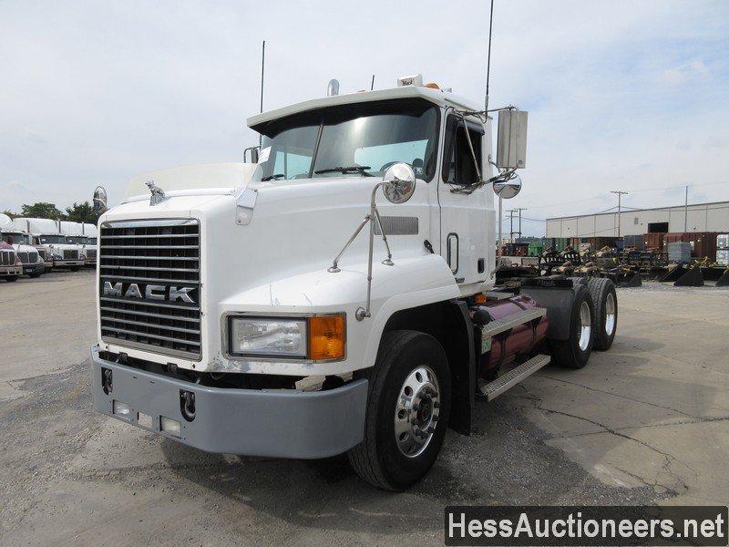 1999 Mack CH613 T/A Day Cab Truck Tractor