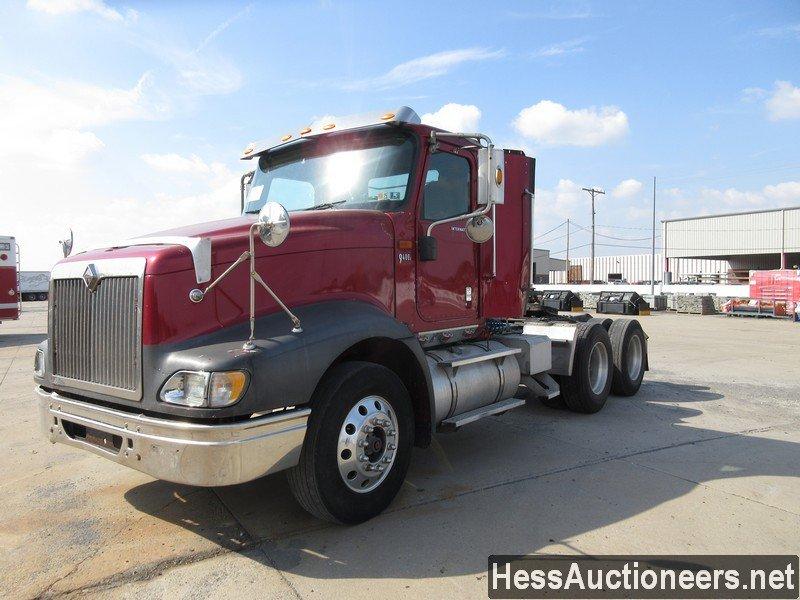 2005 International 9400 Day Cab Truck Tractor