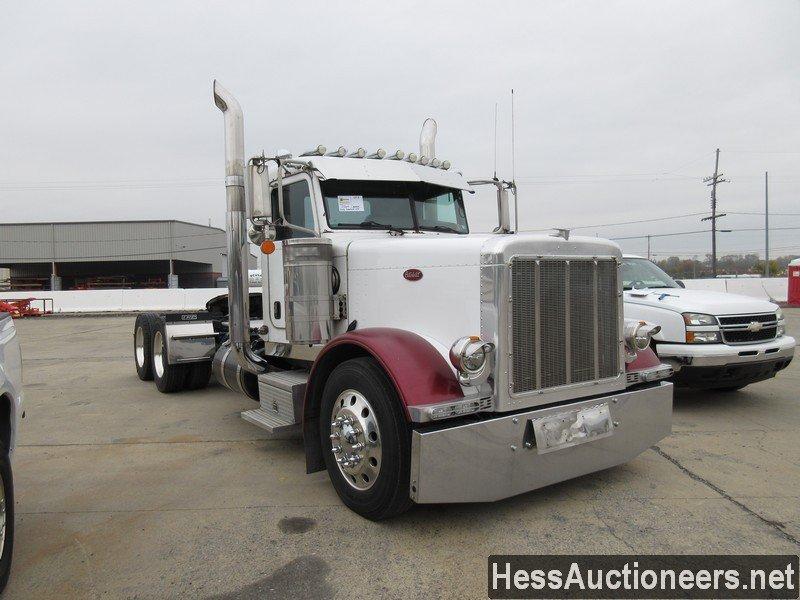 2006 Peterbilt 379 Short Hood T/a Daycab