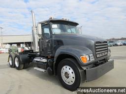 2005 Mack Cv713 T/a Daycab