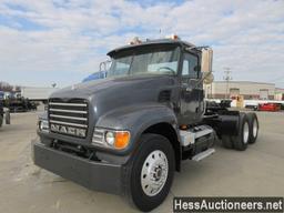 2005 Mack Cv713 T/a Daycab