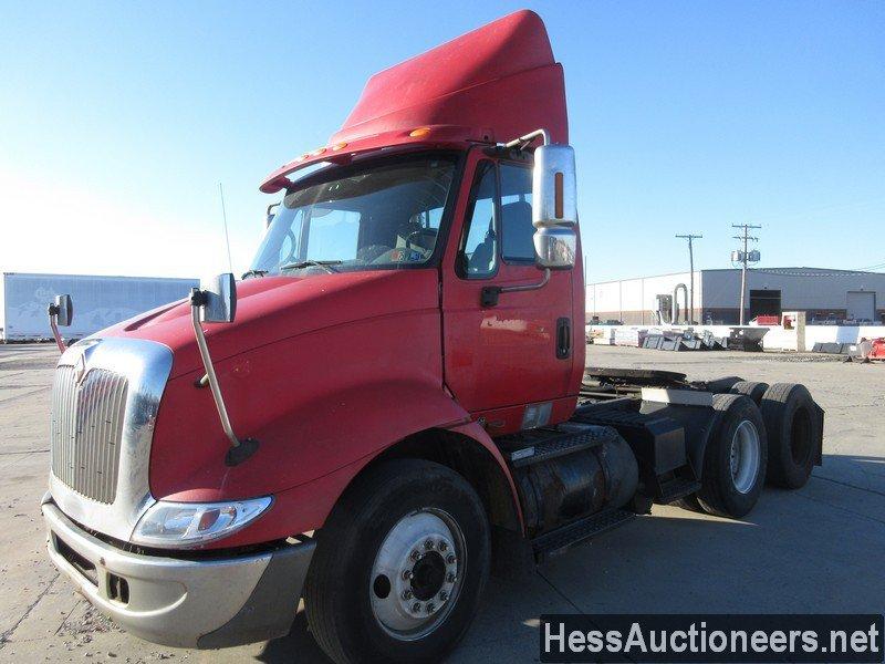 2004 International 8600 T/a Daycab