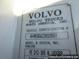 2002 Volvo D12 T/a Daycab