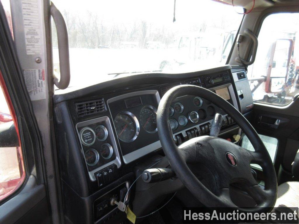 2009 KENWORTH T800 T/A DAYCAB