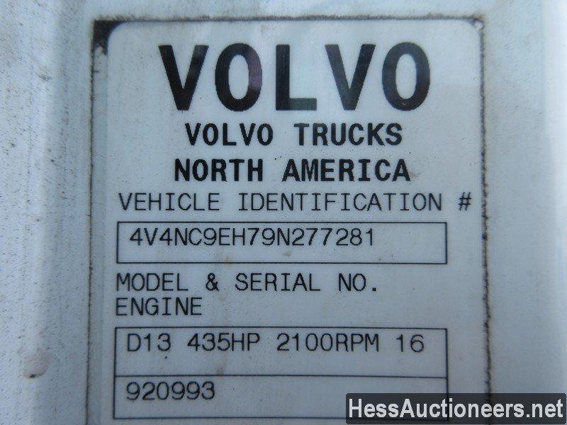 2009 VOLVO VNL64T300 T/A DAYCAB