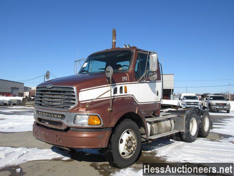2001 STERLING A9500 T/A DAYCAB