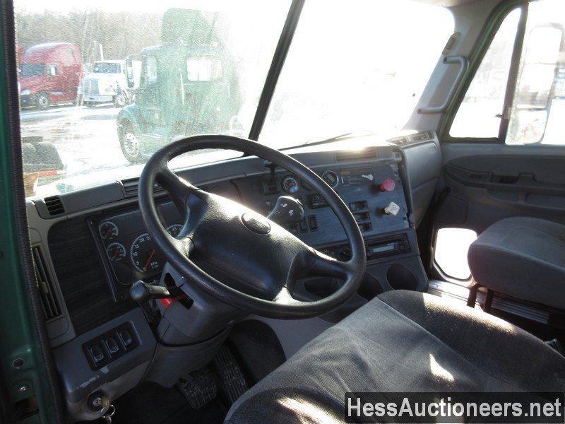 2007 FREIGHTLINER COLUMBIA T/A DAYCAB