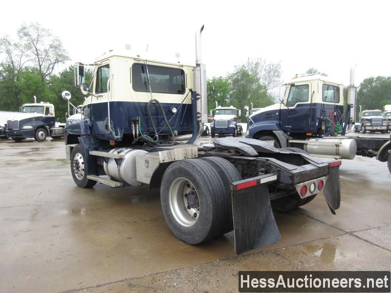 2003 MACK CH612 S/A DAYCAB