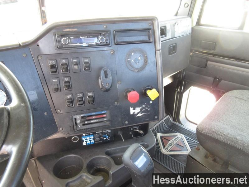 1999 INTERNATIONAL 9100A S/A DAYCAB