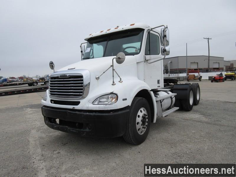 2006 FREIGHTLINER COLUMBIA T/A DAYCAB