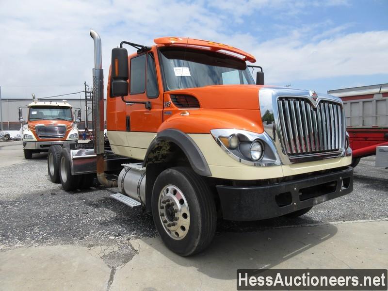 2012 INTERNATIONAL 7600 WORKSTAR T/A SLEEPER