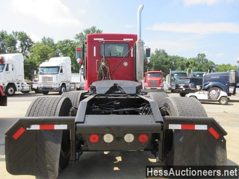 2007 KENWORTH T800 T/A DAYCAB