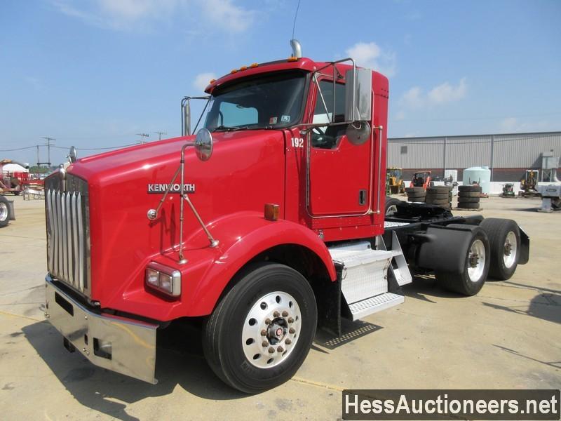 2007 KENWORTH T800 T/A DAYCAB