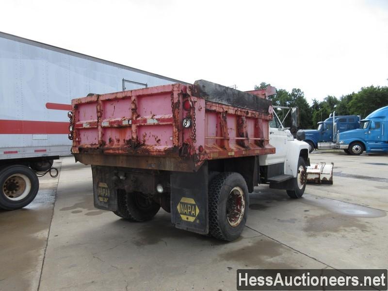 1983 FORD 9' STEEL DUMP TRUCK