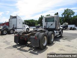 2004 MACK CXU613 VISION DAYCAB