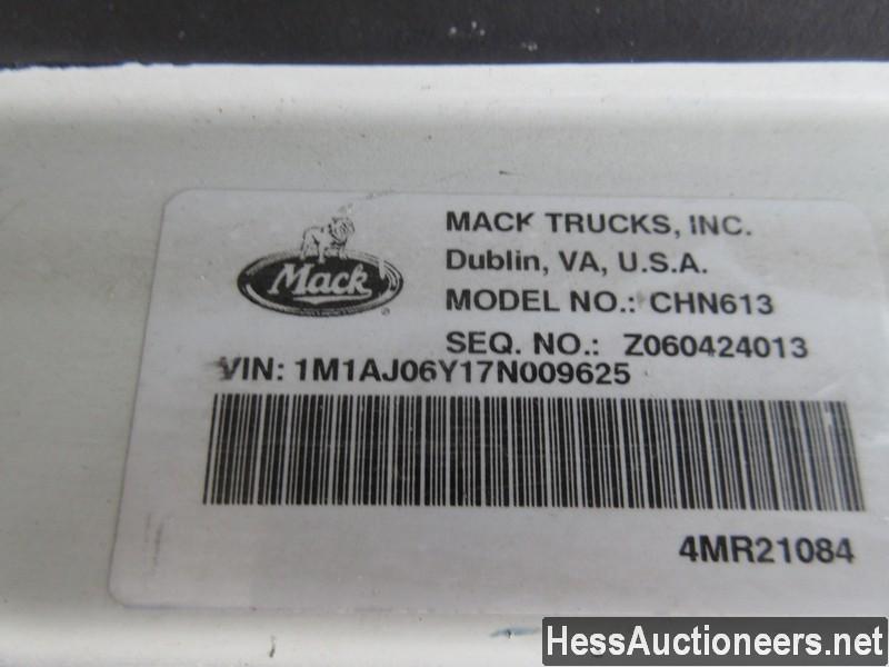 2007 Mack Chn613 T/a Daycab