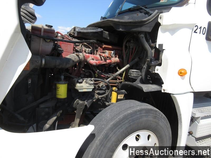 2011 FREIGHTLINER CASCADIA T/A DAYCAB