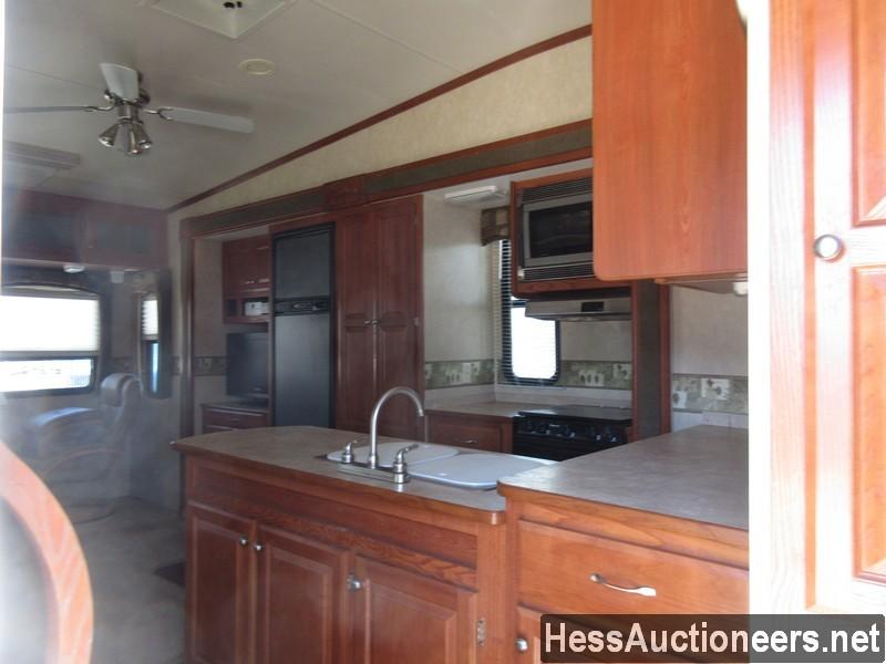 2008 DUTCHMEN MONTE VISTA 5TH WHEEL CAMPER