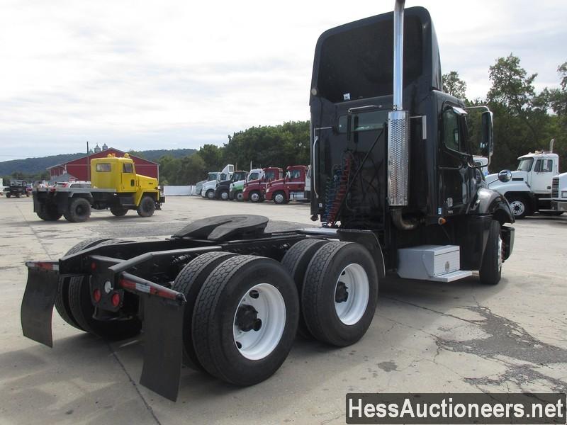 2007 FREIGHTLINER COLUMBIA T/A DAYCAB