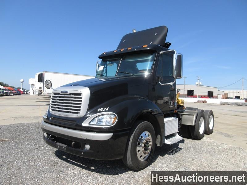 2007 FREIGHTLINER COLUMBIA T/A DAYCAB