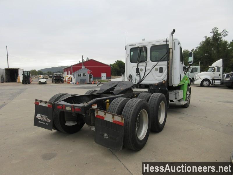 2009 FREIGHTLINER CASCADIA 125 T/A DAYCAB