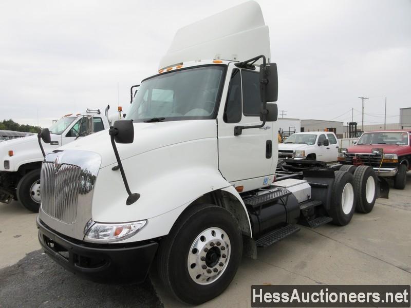 2009 INTERNATIONAL 8600 T/A DAYCAB