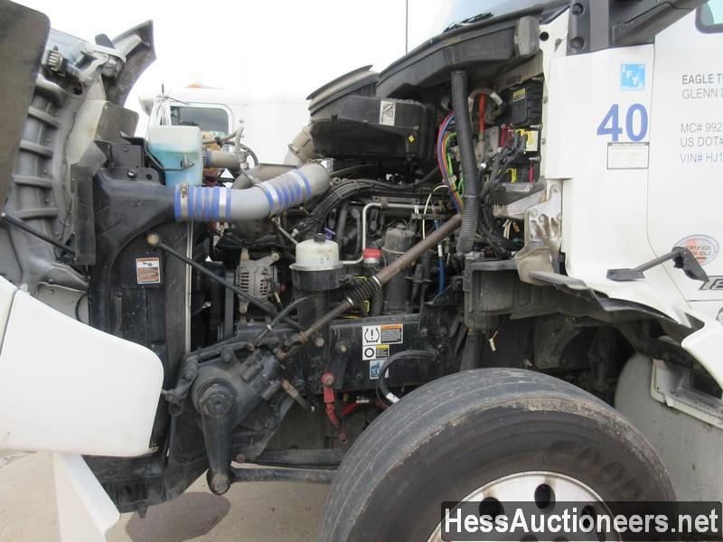 2017 KENWORTH T880 T/A DAYCAB