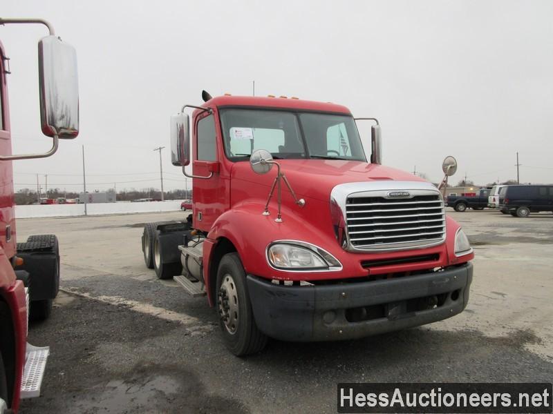 2013 FREIGHTLINER COLUMBIA T/A DAYCAB