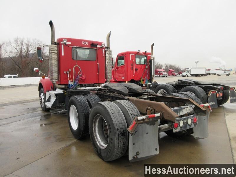 2007 KENWORTH T800 T/A DAYCAB