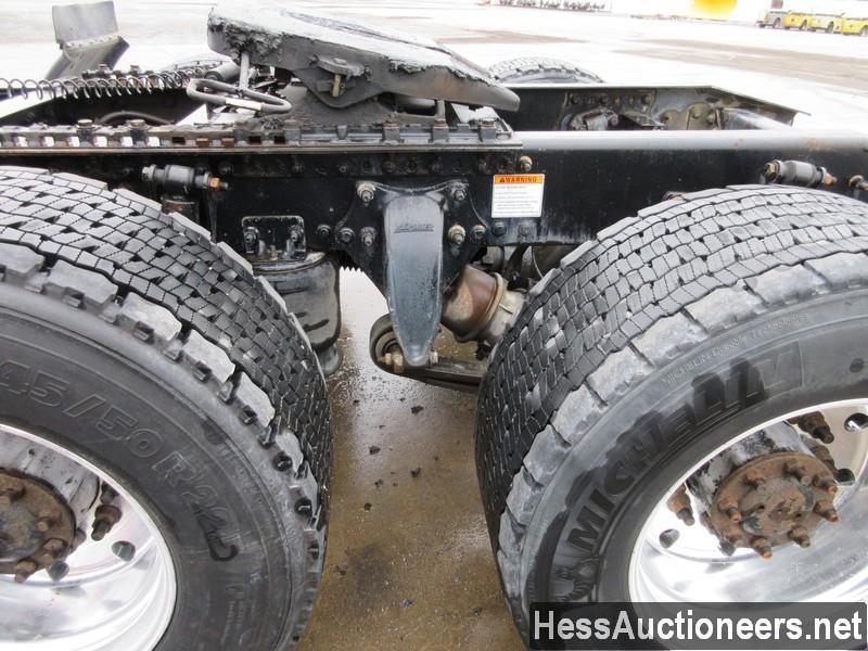 2013 FREIGHTLINER COLUMBIA T/A DAYCAB