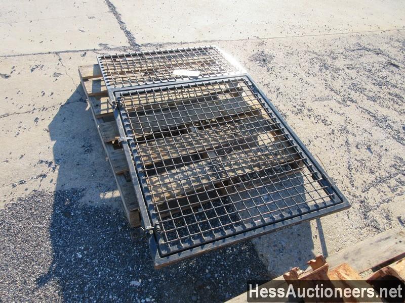 CAGE FOR FRONT OF EXCAVATOR