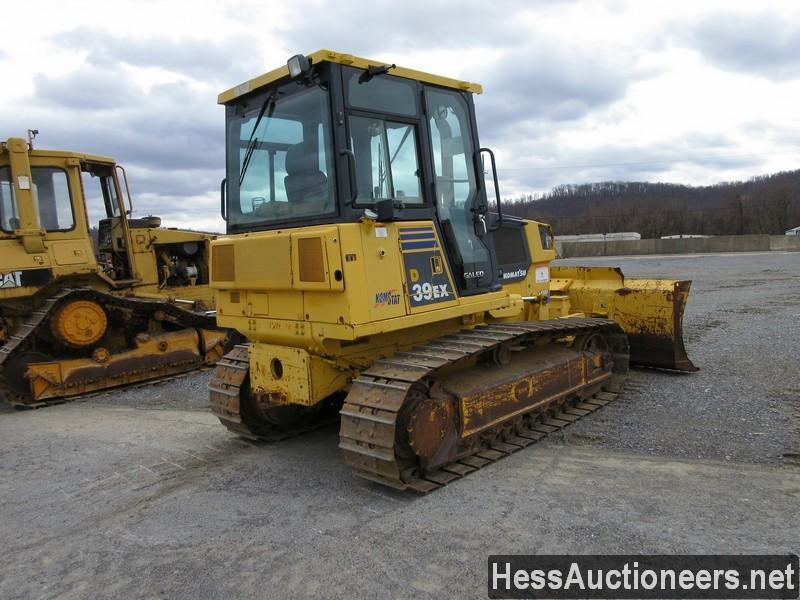 2002 KOMATSU D39EX-21 DOZER