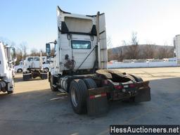 2015 VOLVO VNL S/A DAYCAB