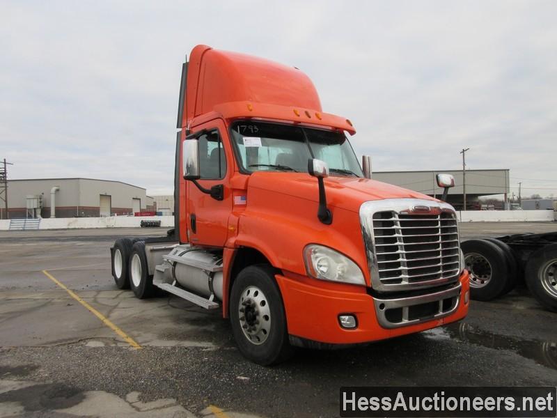 2010 FREIGHTLINER CASCADIA T/A DAYCAB