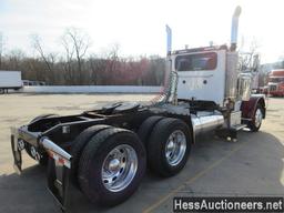 2008 PETERBILT 389 T/A DAYCAB