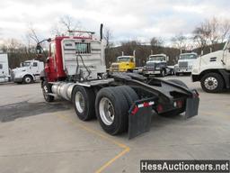2015 CAT CT660 T/A DAYCAB