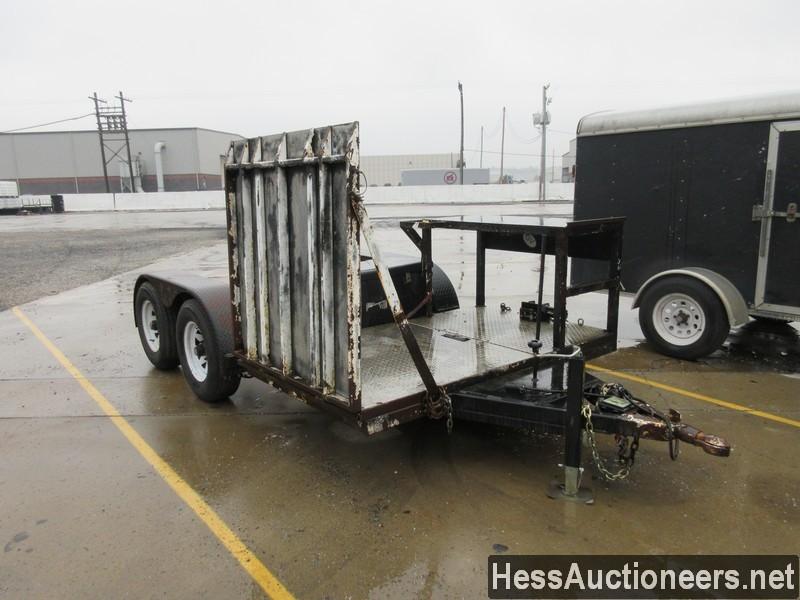 2011 NILFISK ADVANCE TR5000 10' TAG ALONG TRAILER