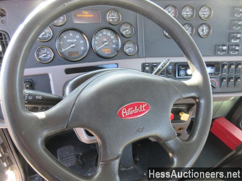 2014 PETERBILT 384 T/A DAYCAB, HESS REPORT ATTACHED, 326526 MILES ON ODO, E