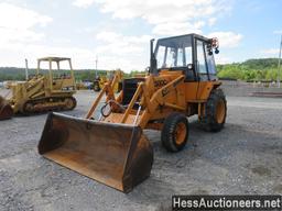 1987 CASE 580-C FRONT END LOADER, CASE 207D 4 CYL 57 HP ENG, 3981 APPROX HR